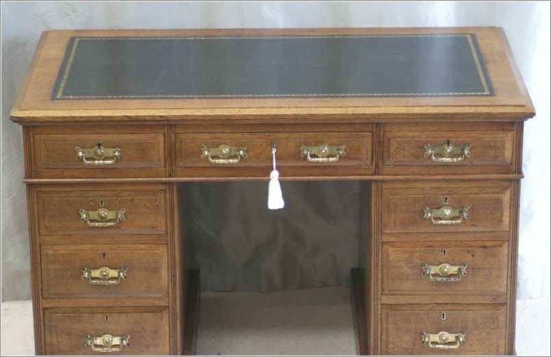 2054 Small Antique Oak Pedestal Desk Maple & Co (5)